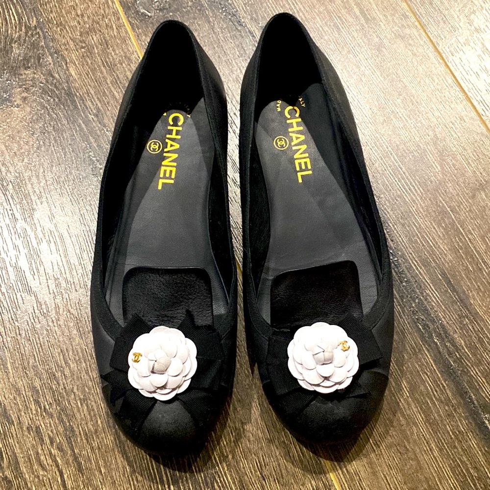 Chanel bow & Camellia flower loafers